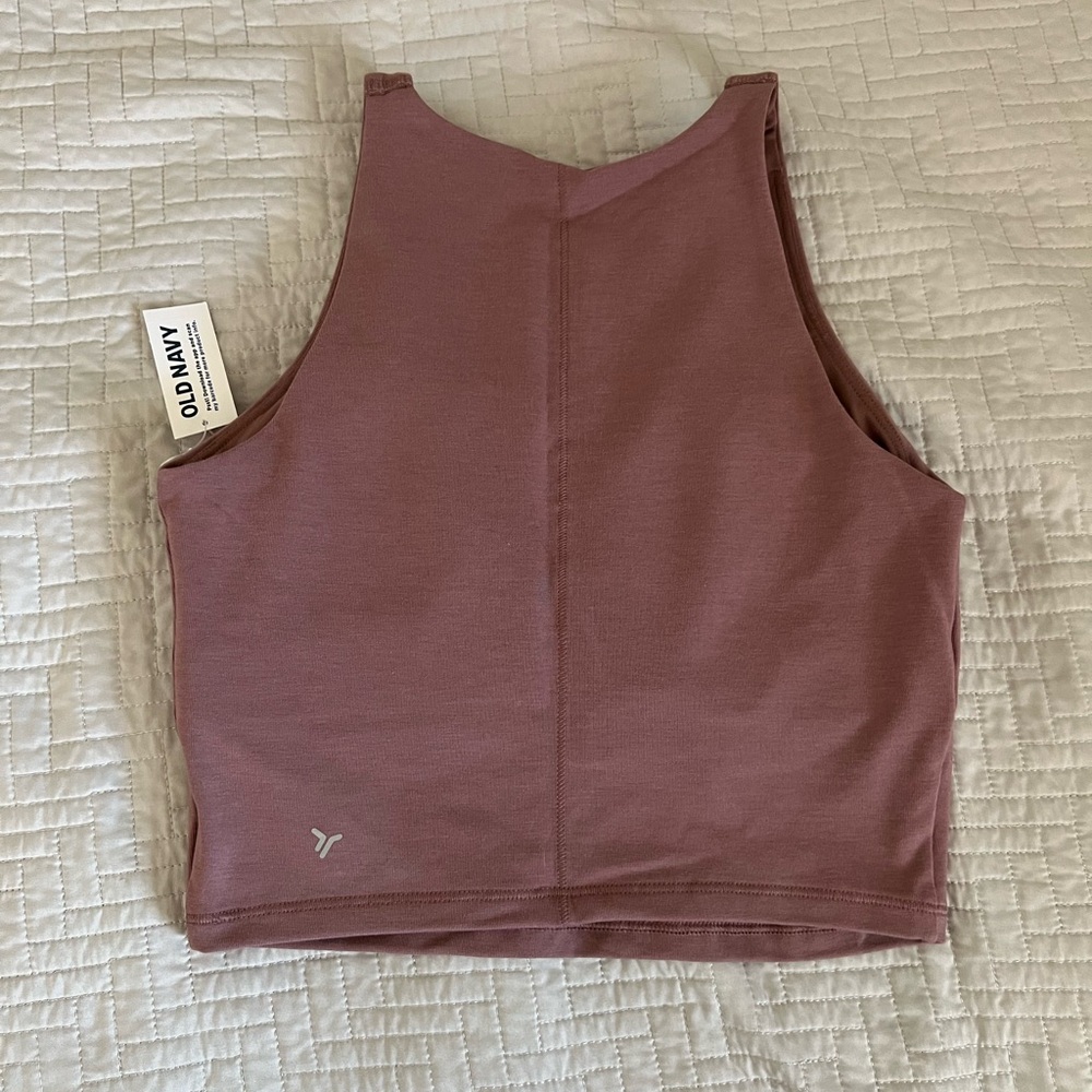 Old Navy PowerChill Longline Sports Bra - Picture 7 of 8